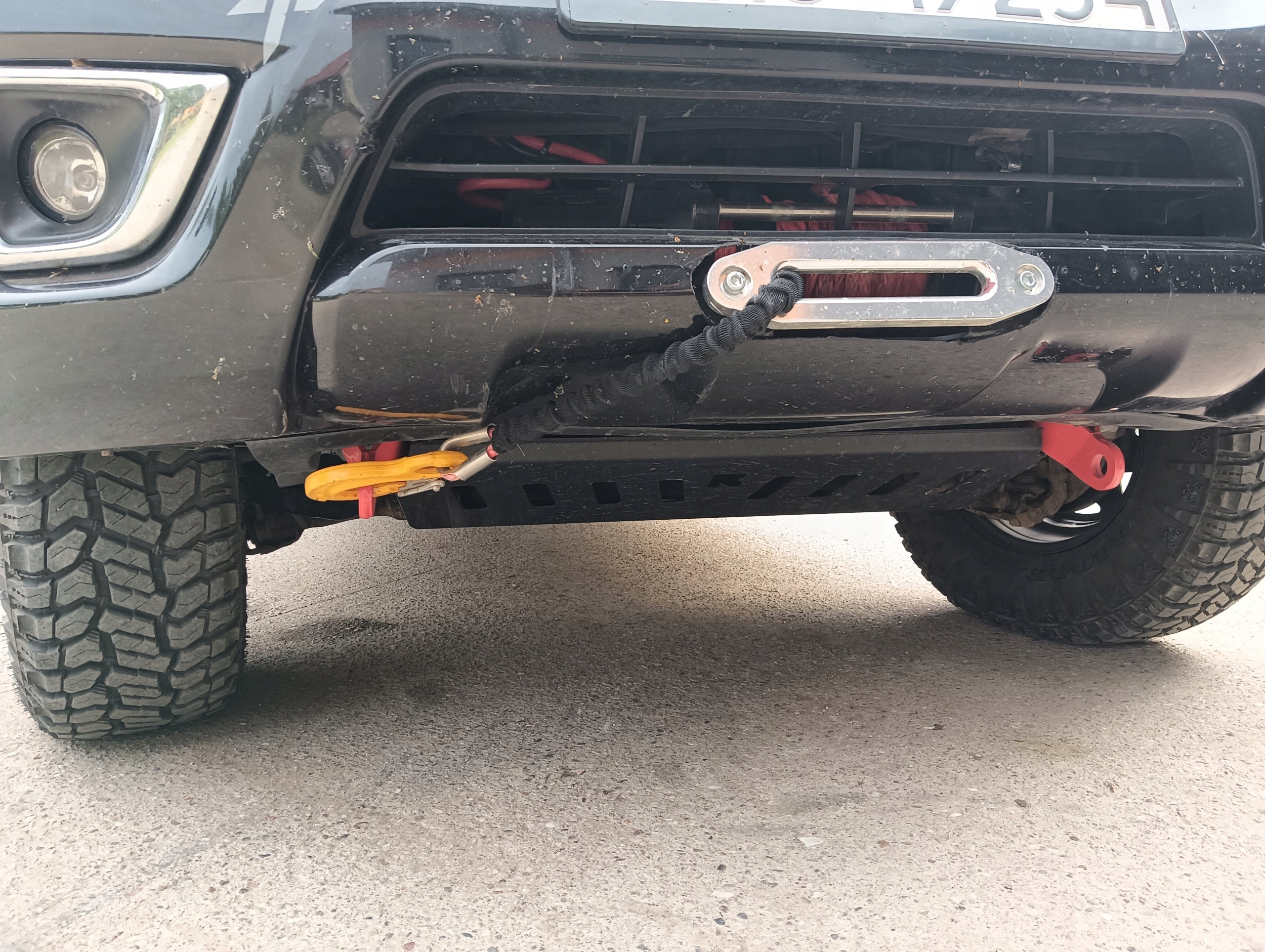 Recovery Eyes / Tow Hooks (Set) – Nissan Navara D23