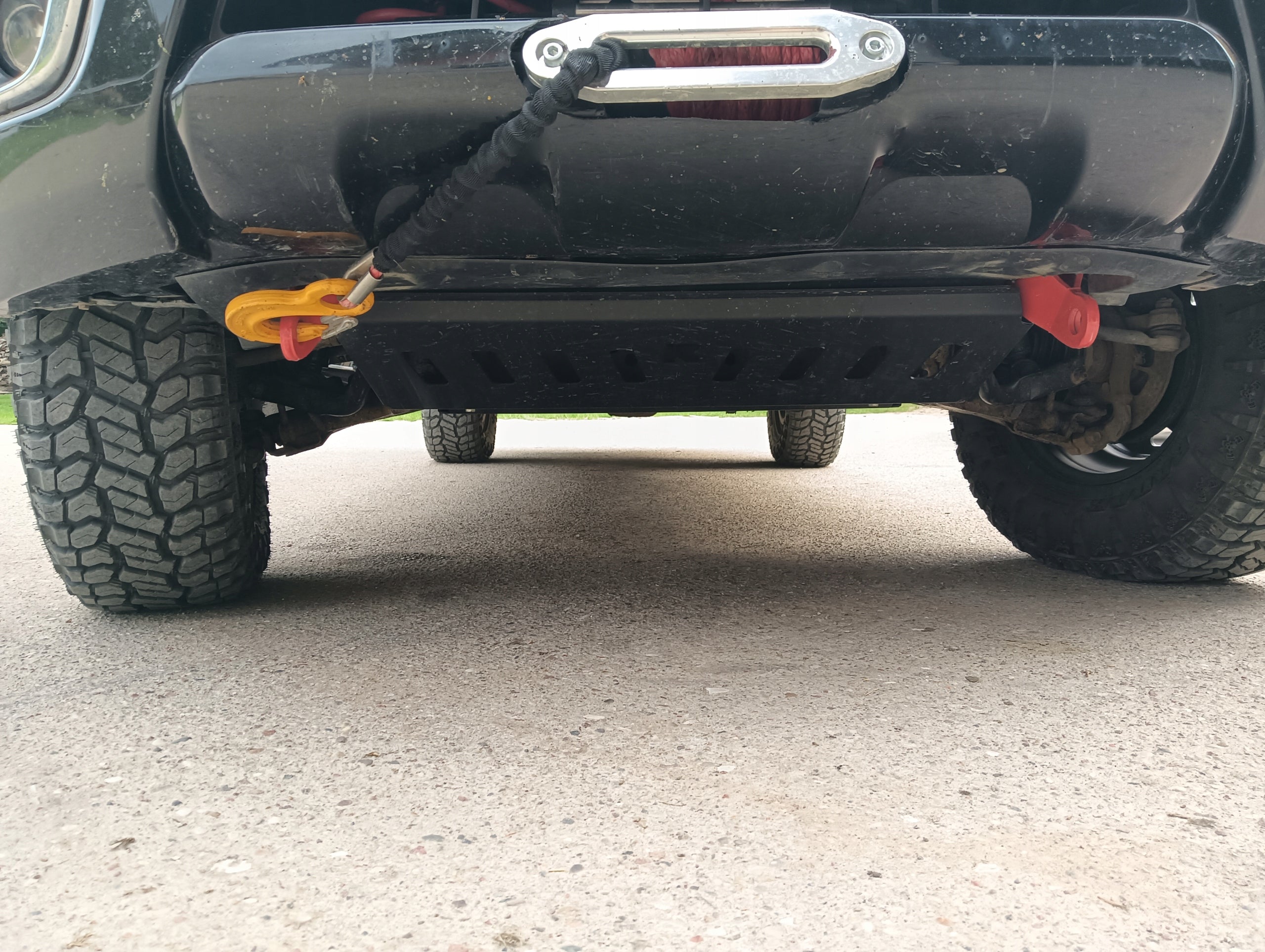 Recovery Eyes / Tow Hooks (Set) – Nissan Navara D23