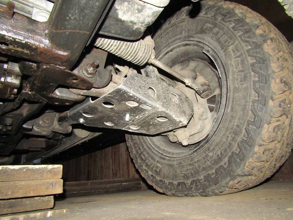 Aluminum Front Lower Control Arm Protectors – Land Rover Discovery 3 & 4