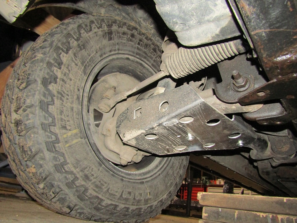 Aluminum Front Lower Control Arm Protectors – Land Rover Discovery 3 & 4